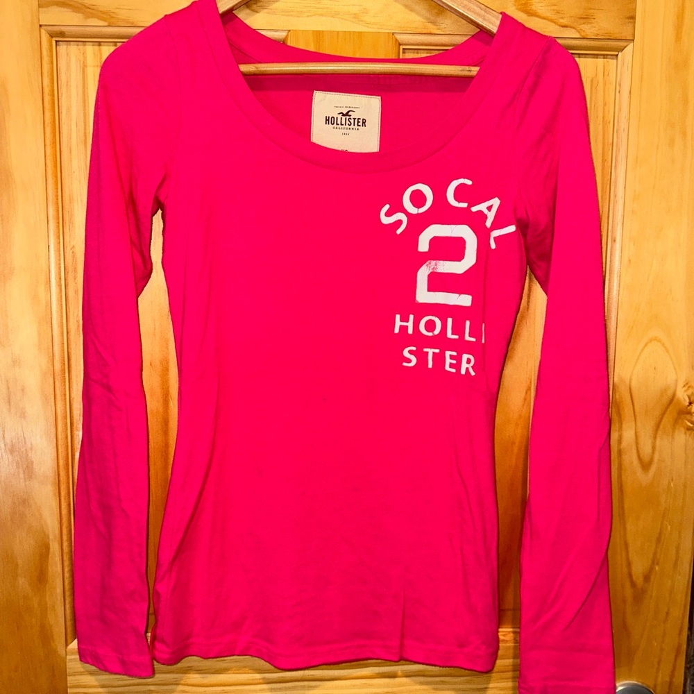 Hollister Graphic Long Sleeve Tee